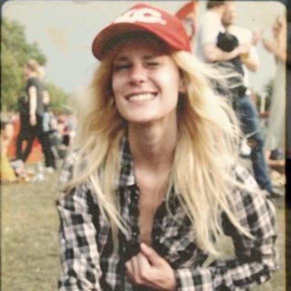 Avi - Picture 1 of 1